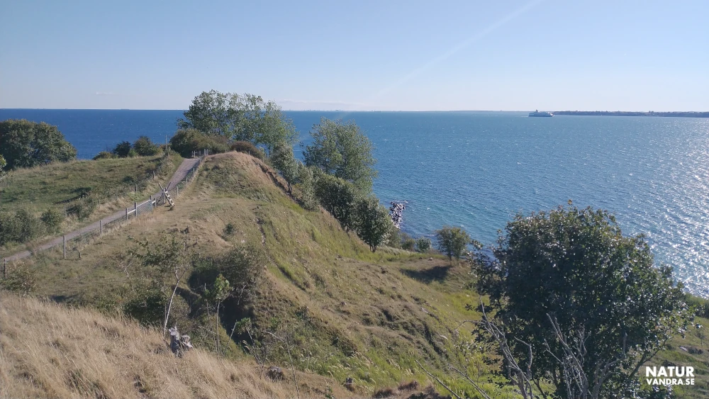 Stig längs Hilleshögs dalar